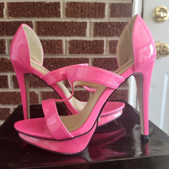 Can no longer wear high heels due to fracture and heal of foot - Picture 5 of 14